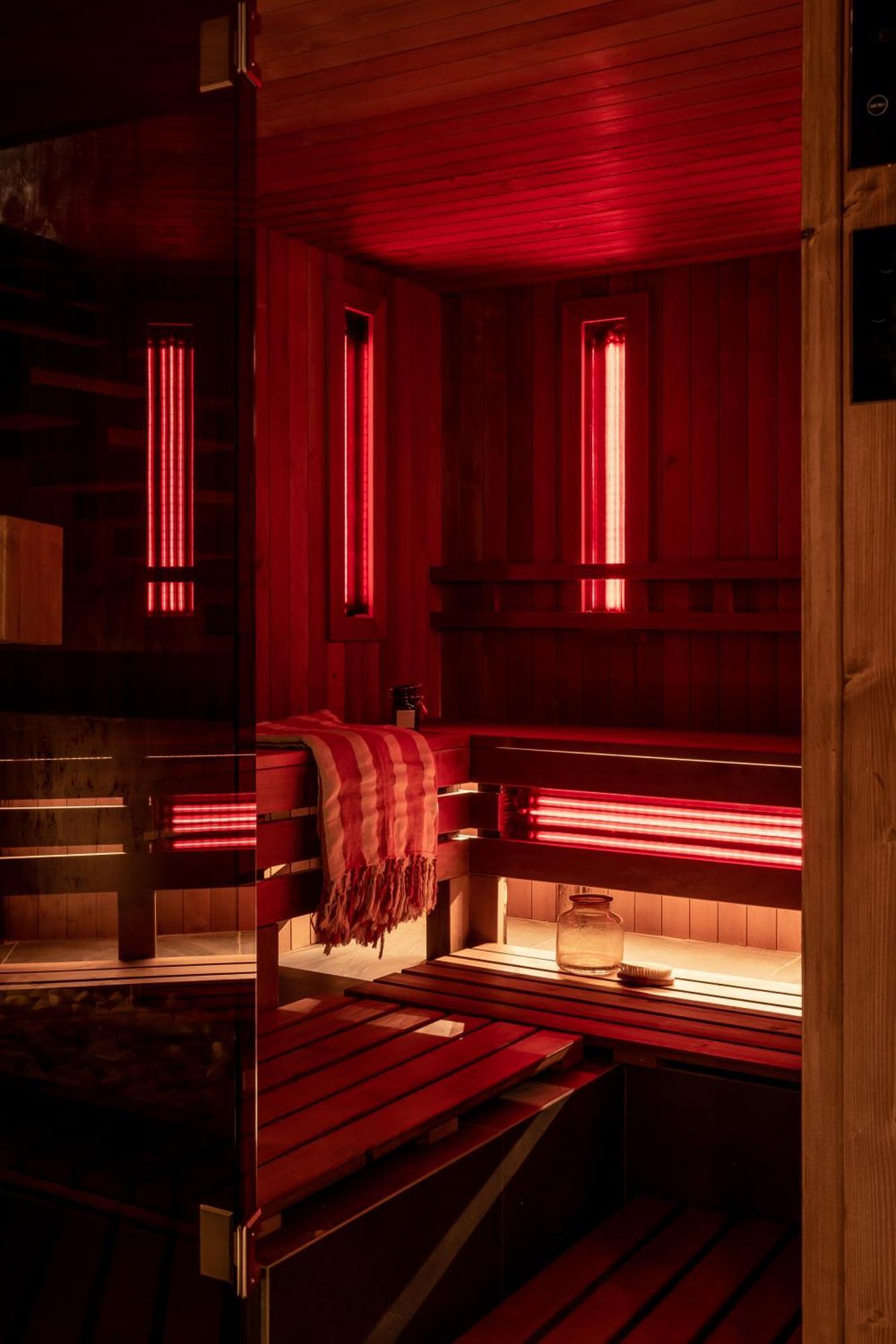 مبيت وإفطار نوفه تارخ Oberza Pod Roza Restauracja, Sauny, Jacuzzi المظهر الخارجي الصورة